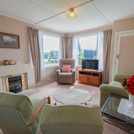 Rustlein Cottage - Te Anau Holiday Home Eksteriør billede