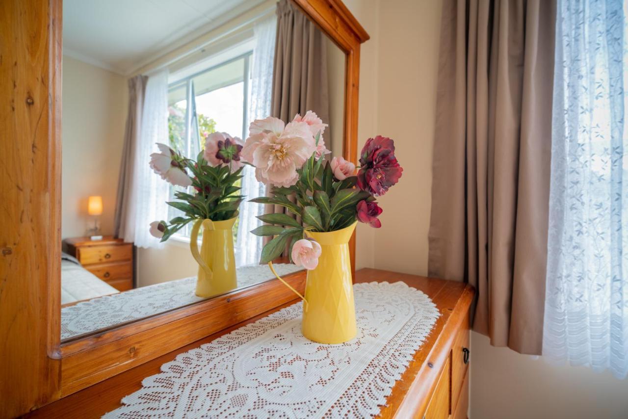 Rustlein Cottage - Te Anau Holiday Home Eksteriør billede